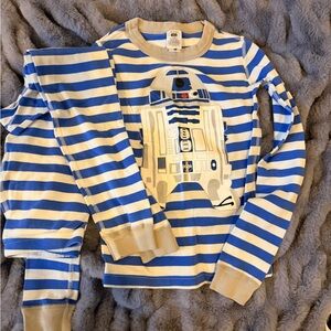 Star Wars x Hanna Andersson. Blue and White Striped R2D2 Pajama Set